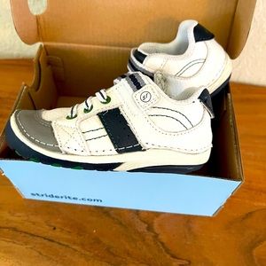 stride rite boys wide sneaker